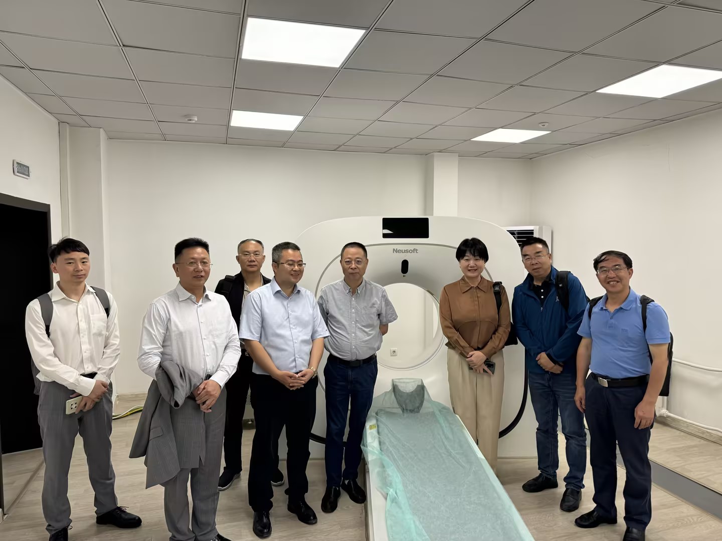 湖南省政府代表團考察山水(shuǐ)絲路(lù)海(hǎi)外醫學影像中心